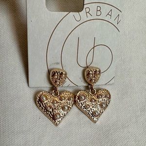 Urban Outfitters Gold Heart Dangle Earrings